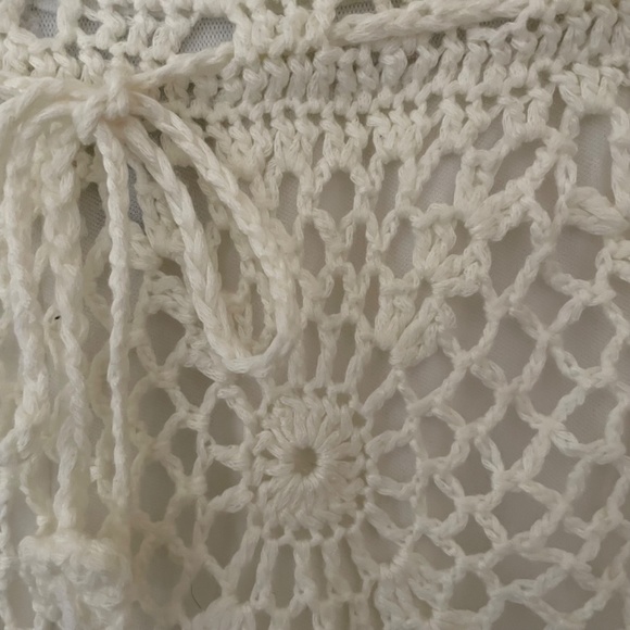 White Lace Knit Shorts - Picture 4 of 6